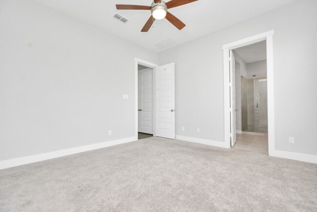 Building Photo - 713 Strawberry Pines Ct