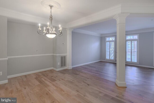 Building Photo - 4912 Waple Ln