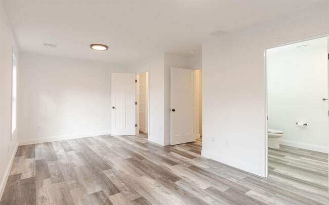 Building Photo - 359 Monadnock St