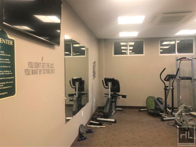 Building Photo - 3030 Middletown Rd