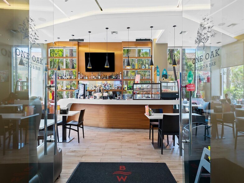 Building Photo - 2600 E Hallandale Beach Blvd