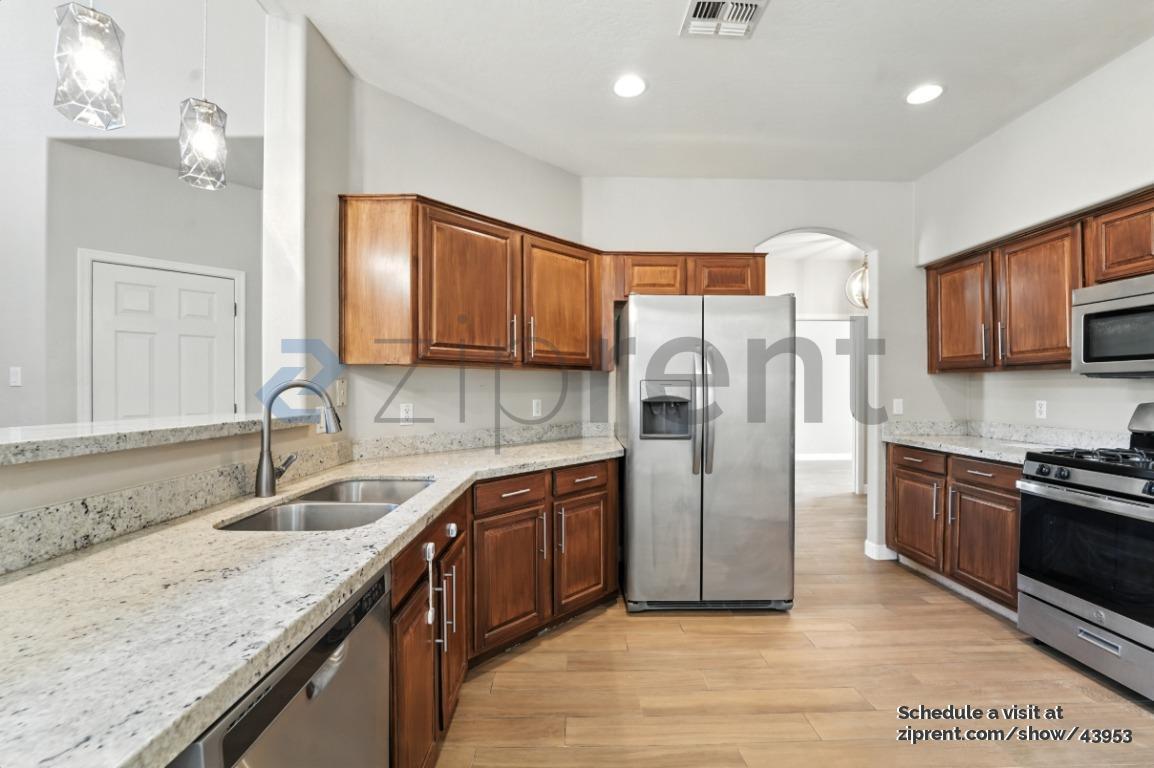 Building Photo - 6841 S 26th Pl