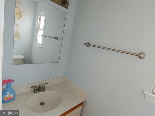 Building Photo - 13533 Ambassador Dr