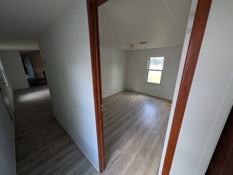 Building Photo - 956 Southern Ave