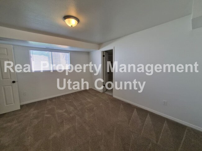 Building Photo - Qualify With 2.5x Rent in Income. Plus Hal...