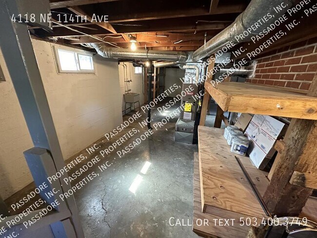 Building Photo - 4118 NE 114th Ave