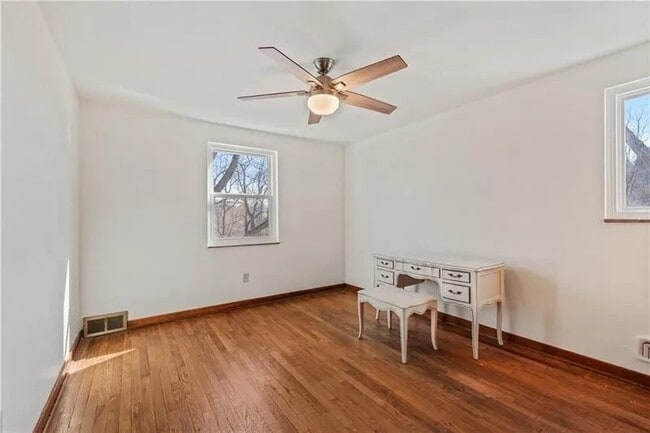 Building Photo - 149 Fairfax Rd