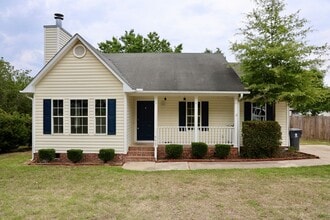 Building Photo - 903 Delham Rd