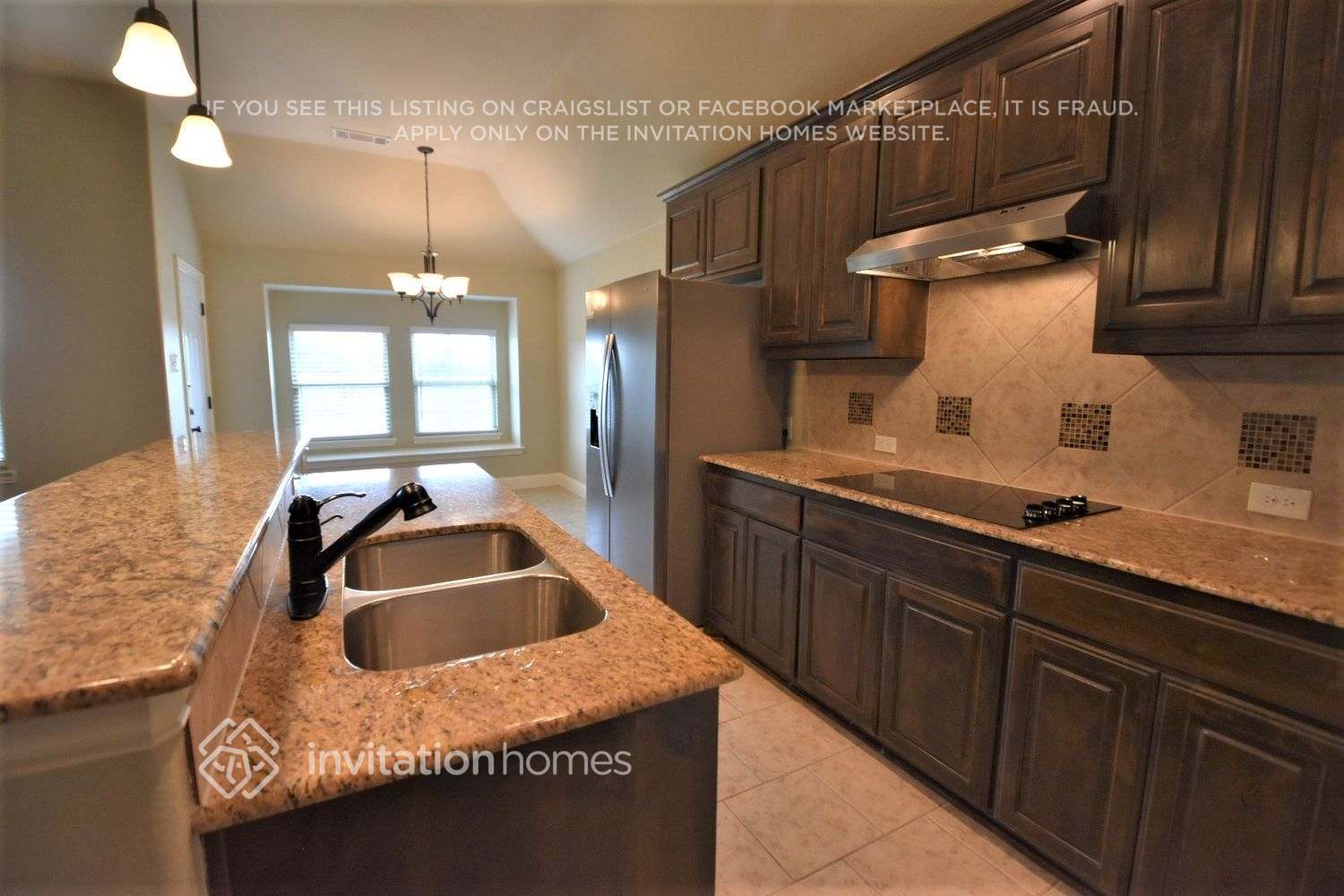 Building Photo - 5629 Park View Dr