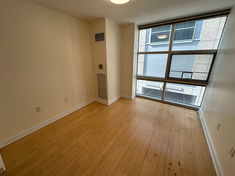 Building Photo - 7 Boylston Sq