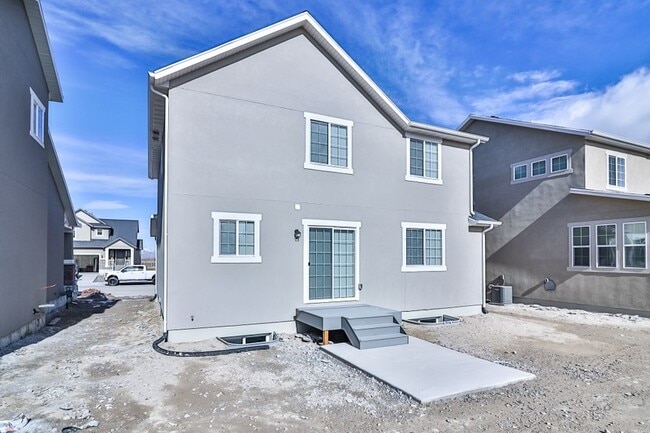 Building Photo - 1063 W Osprey Dr