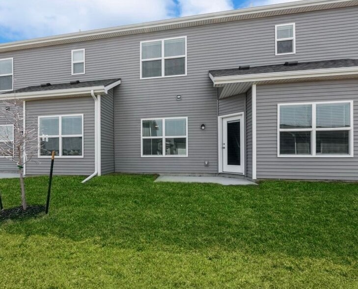 Building Photo - 4032 NE Timber Ln
