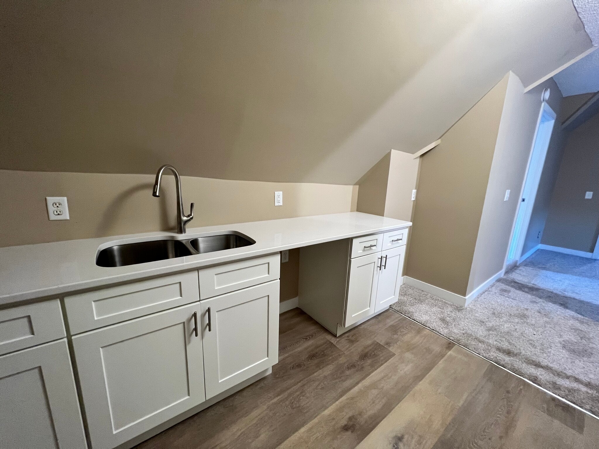 Wet bar - 1327 Jefferson St NE