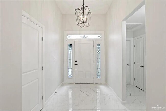 Building Photo - 4104 S Rodman Ln