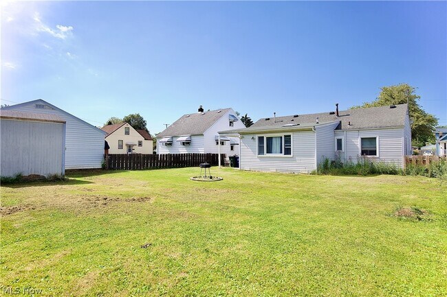 Building Photo - 6117 Ira Ave