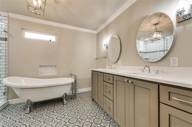 Building Photo - 600 N 1st St