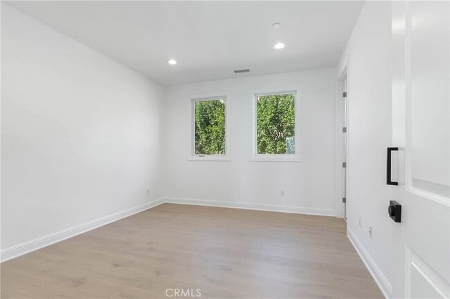 Building Photo - 20448 Liverpool Way