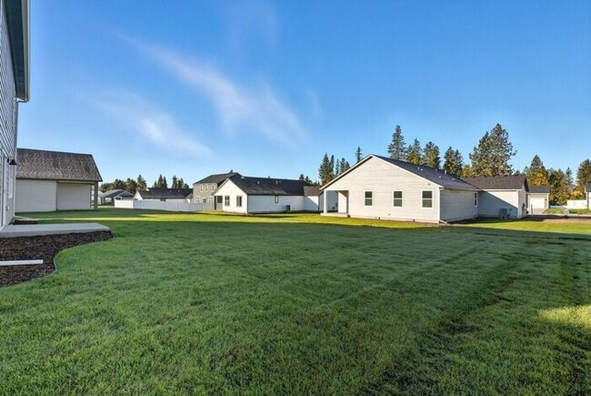 Building Photo - Spacious 4-Bedroom Home with Loft, 3 Baths & 3-Car Garage