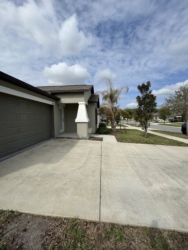 Building Photo - 13009 Majestic Garden Ln