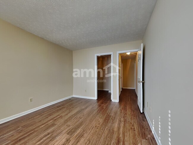 Building Photo - 6344 Sterling Woods Dr