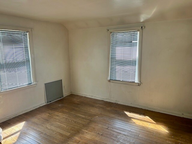Building Photo - 875 Fahs St