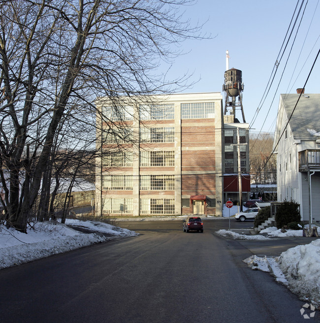 Building Photo - The Design Pak Lofts