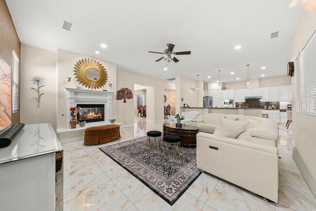 Building Photo - 46211 Roadrunner Ln