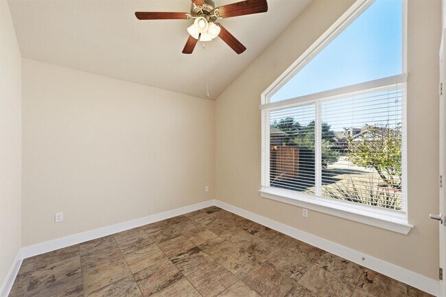 Building Photo - 7013 Brick Slope Path