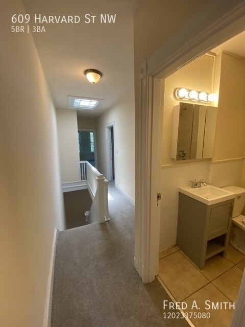 Building Photo - 5 Bedroom Townhouse Next To Howard Univers...