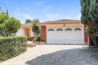 Building Photo - 418 Palo Verde Dr