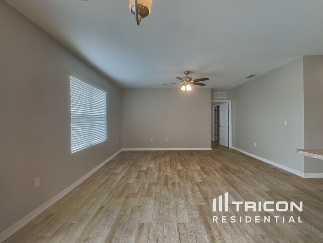 Building Photo - 2206 Rockmart Loop