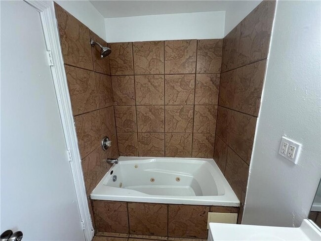 Building Photo - 7702 Belcrest Pl