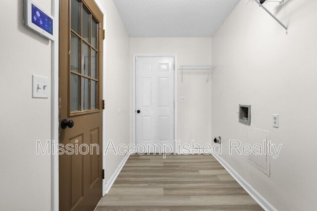 Building Photo - 7345 Pebblebrook Dr