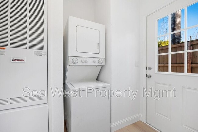 Building Photo - 767 Del Riego Ave