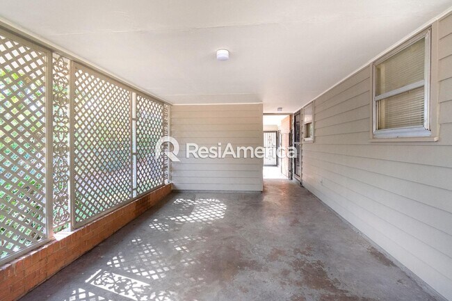 Building Photo - Newly Renovated 3/2 in Whitehaven