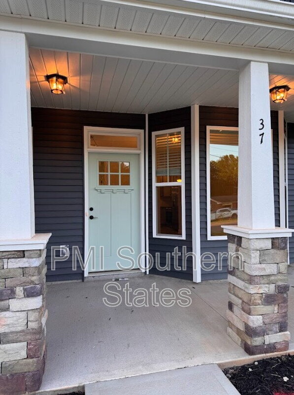 Building Photo - 37 Snowmill Rd