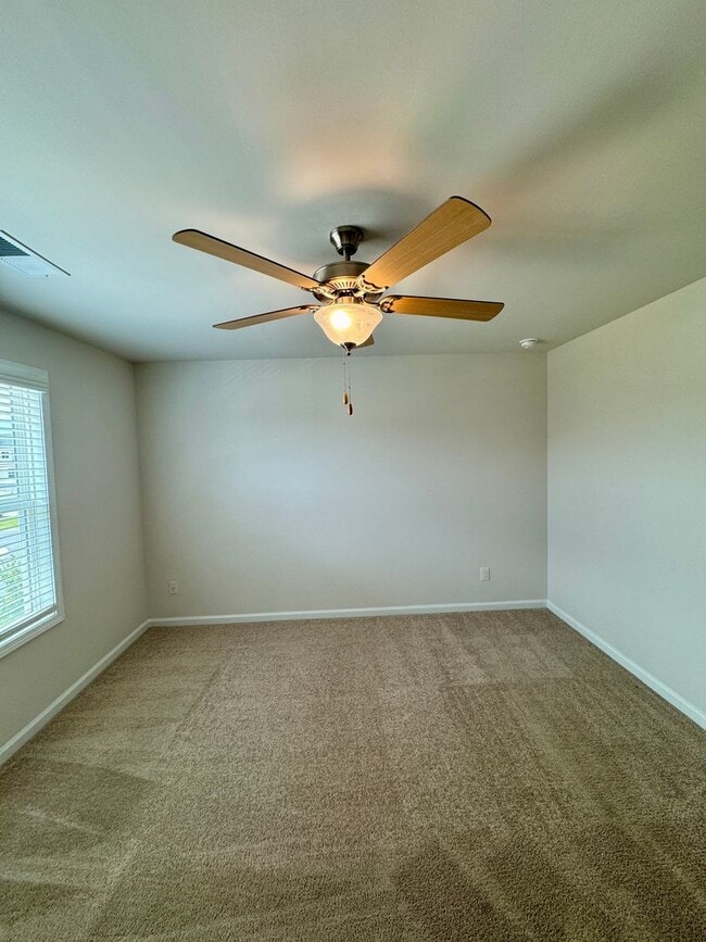 Building Photo - 3BR/2BA Townhouse in The Townes at Sherrills Ford