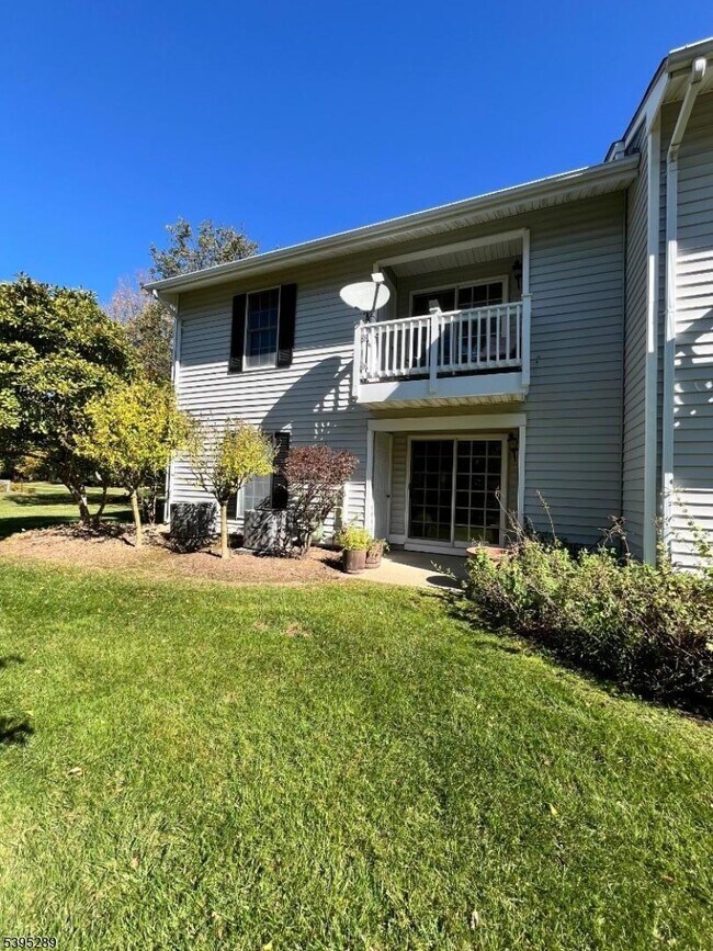 Building Photo - 133 Mockingbird Ct