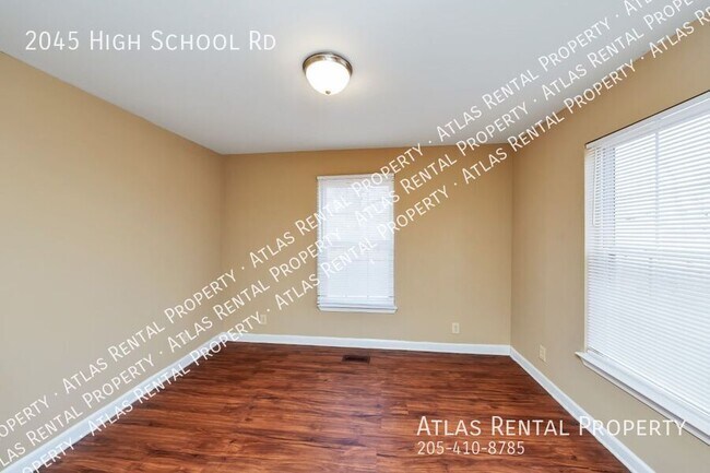 Building Photo - 2045 High School Rd