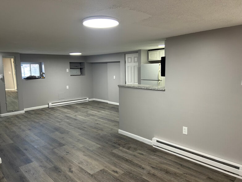 Building Photo - 66 Jefferson St