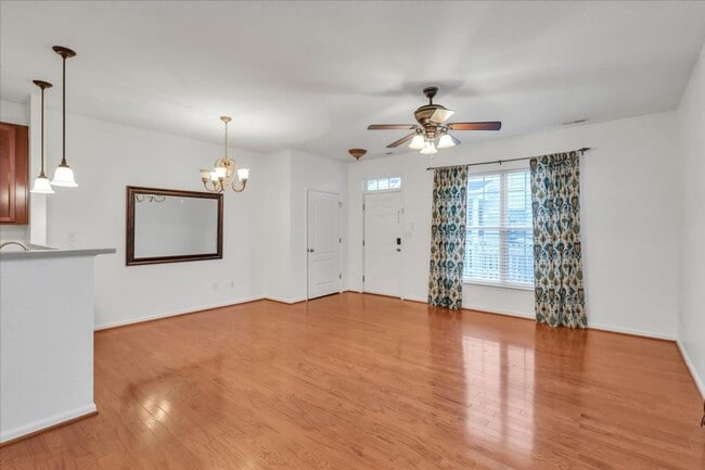 Building Photo - 1315 Teton Cir