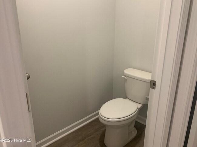 Building Photo - 410 Turp Landing Ln