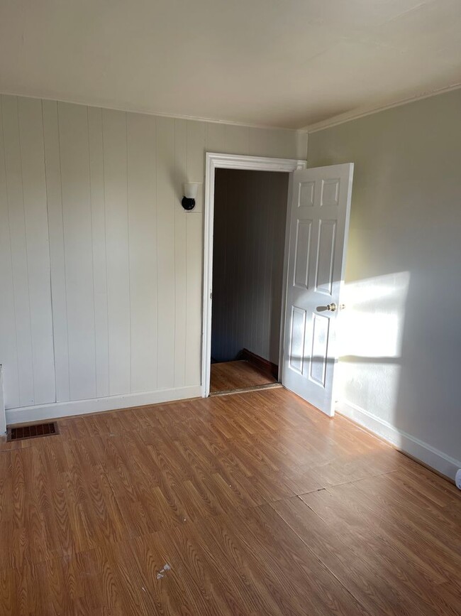 Building Photo - Three bedroom home in Beautiful Carlisle area