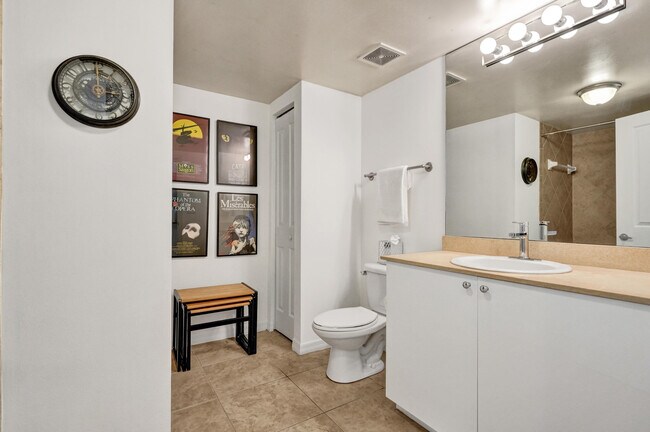 Building Photo - 600 S Dixie Hwy