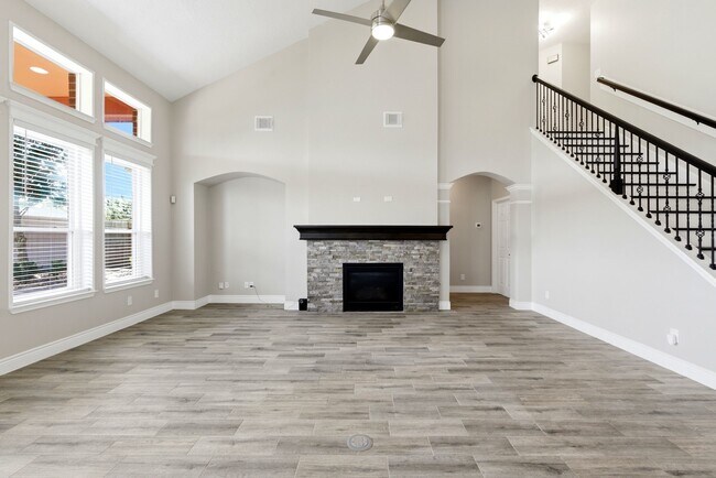 Building Photo - 6231 Presidio Canyon Dr