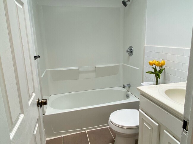 Bathroom - 3416 Ashfield Ln