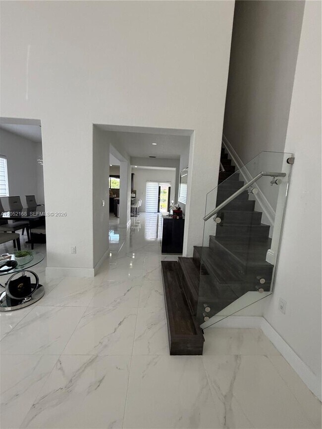 Building Photo - 4450 SW 164th Ave