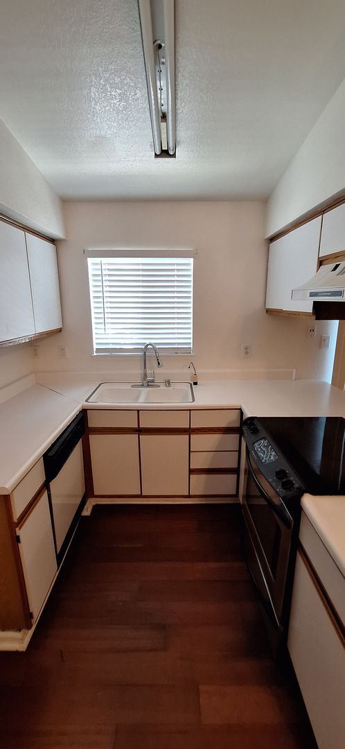 Building Photo - Great Condo for Rent!