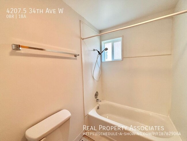 Building Photo - 4207.5 34th Ave W