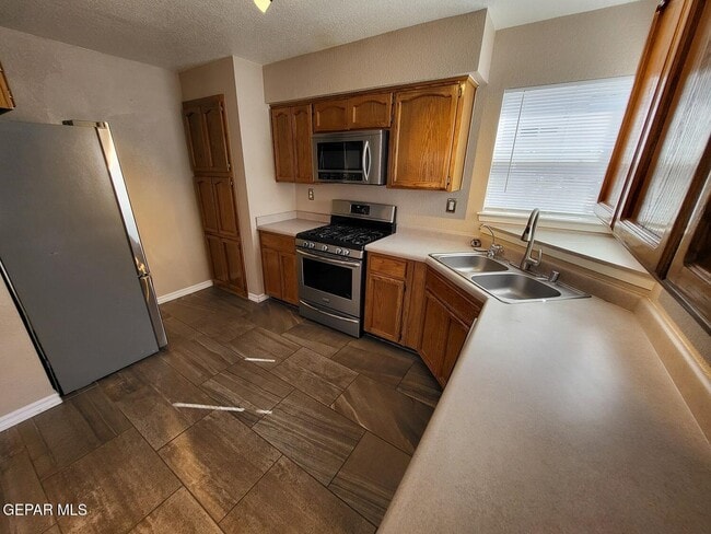 Building Photo - 7532 Plaza Taurina Dr